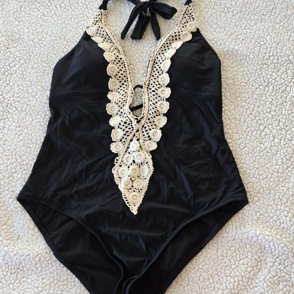 Kona Sol Black and Cream One Piece Swimsuit with Lace Trim